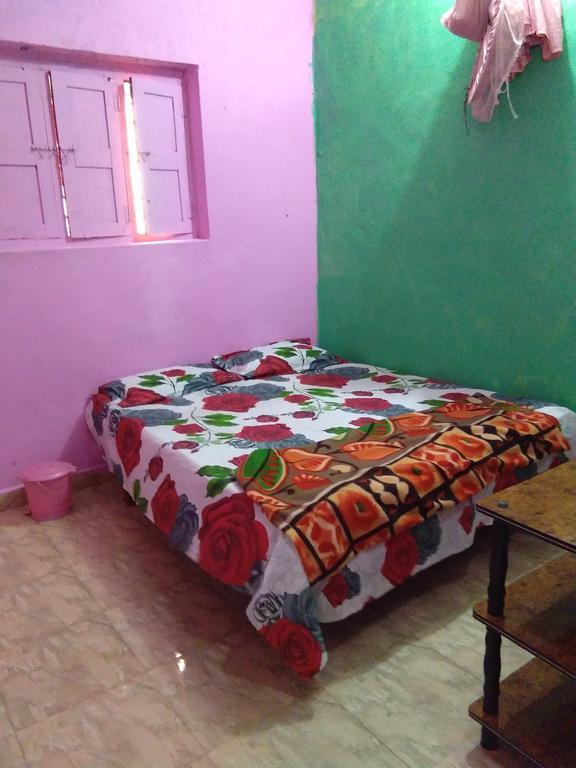 Ravi Guesthouse Хампи Екстериор снимка